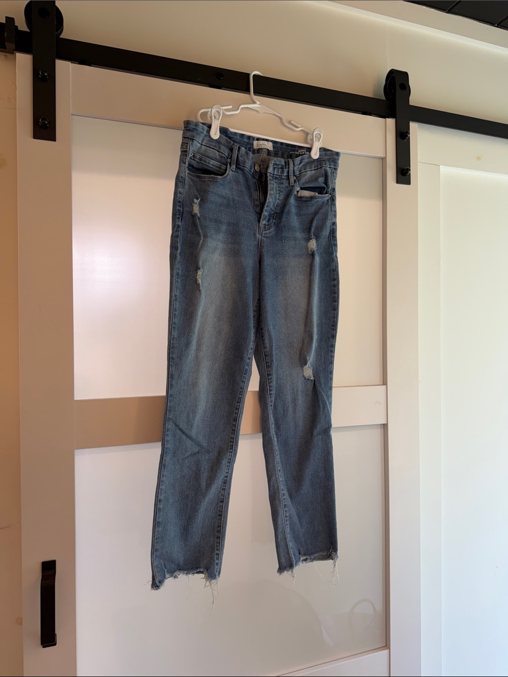 Nicole Miller Medium Wash Distressed Straight Leg Jeans